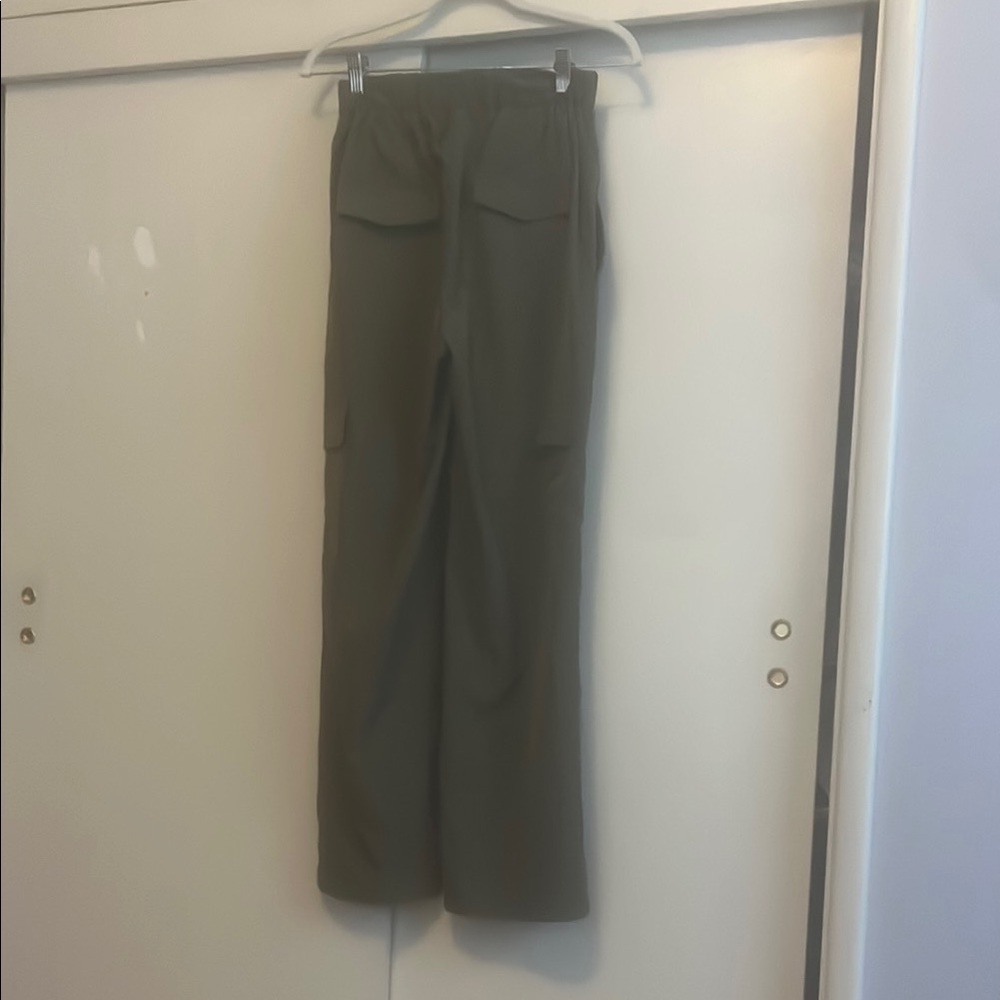 Green Cargo Pants with Straight-Leg Cut